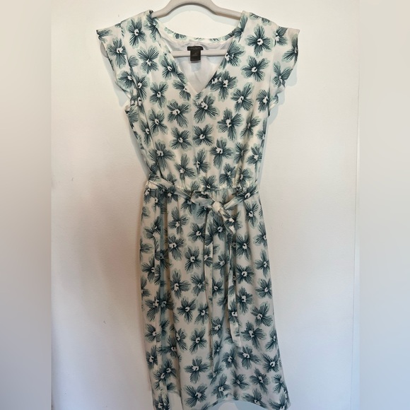 Floral Loft Dress - Picture 2 of 5